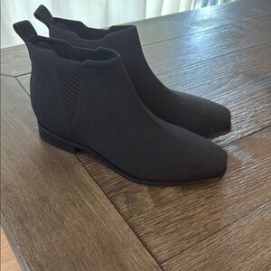 VIVAIA Black Ankle Boots
